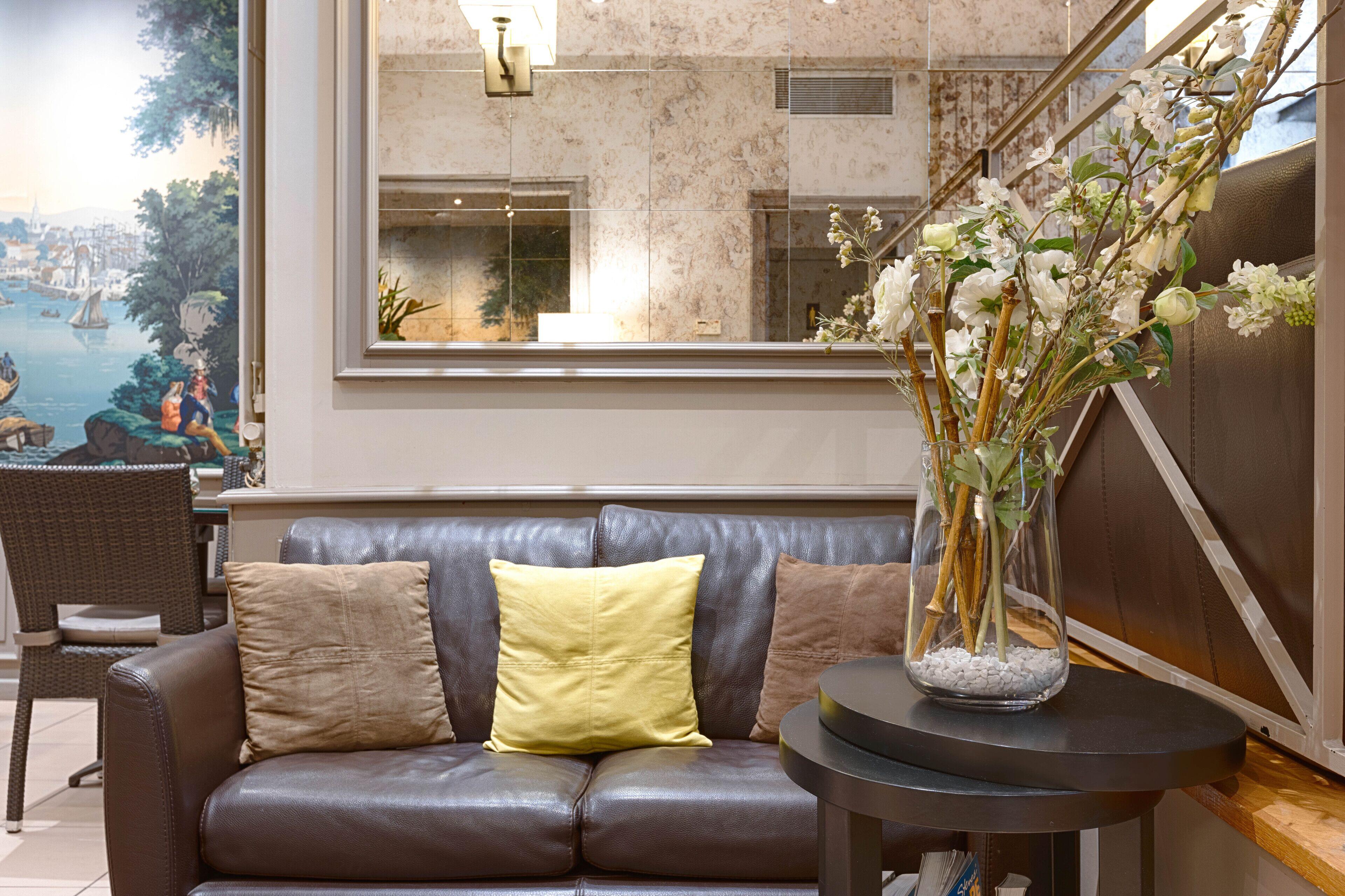 Le Beaugency Hotel 3*