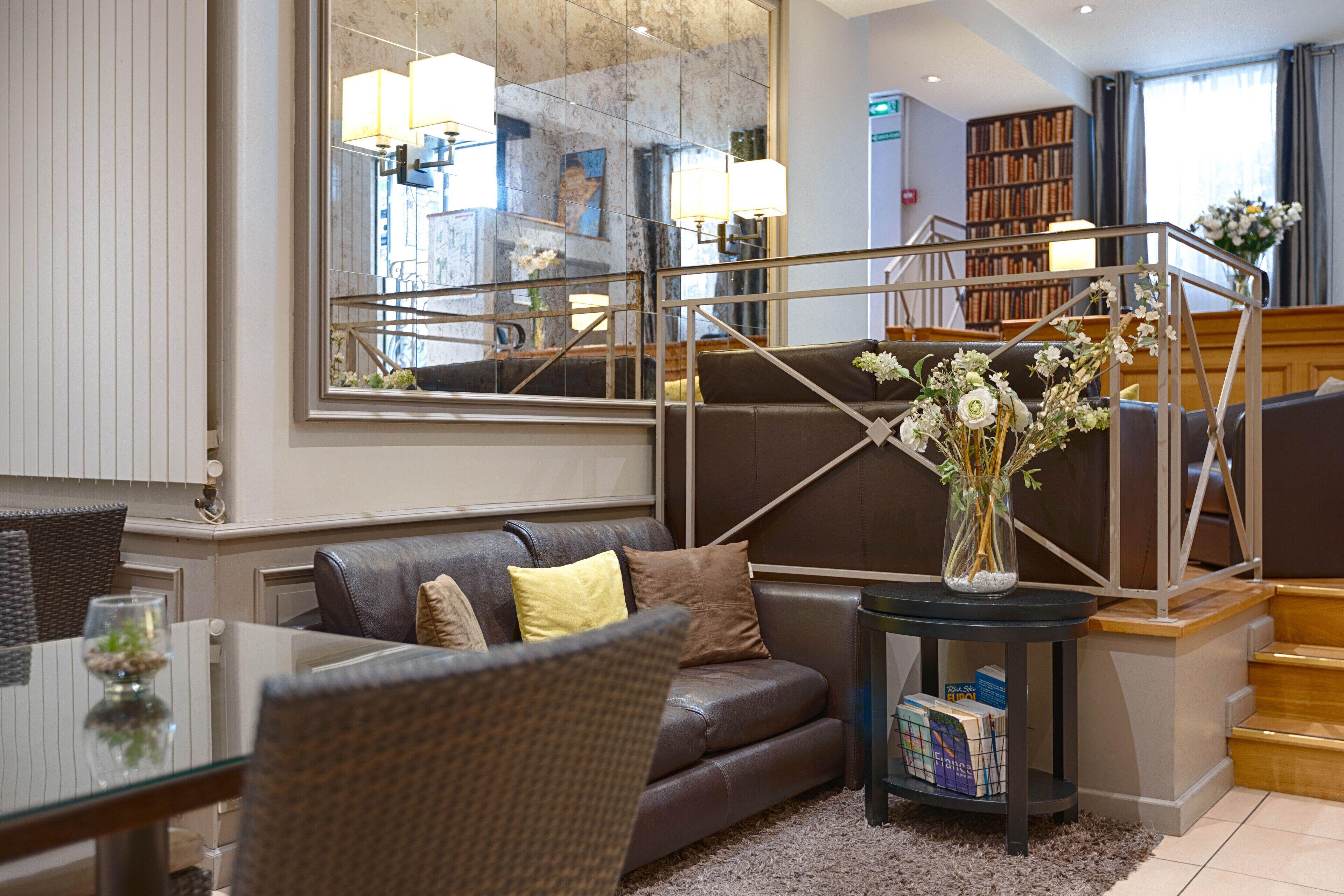 Le Beaugency Hotel